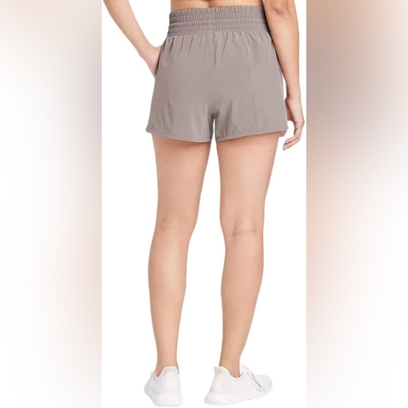NWT ALL IN MOTION Women's High-Rise Flex Shorts XL ✨ - Picture 3 of 11